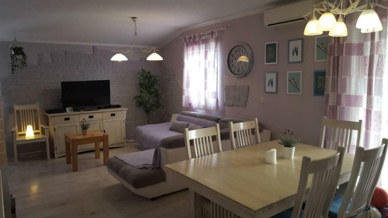 Appartamento Pinta Vodice Esterno foto